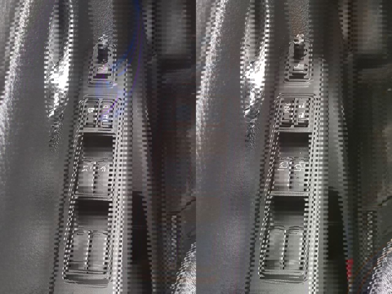 Used 2019 Nissan Titan SL w/ Midnight Edition image 25