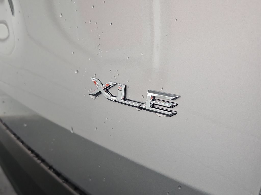 New 2026 Toyota Grand Highlander XLE FWD image 8