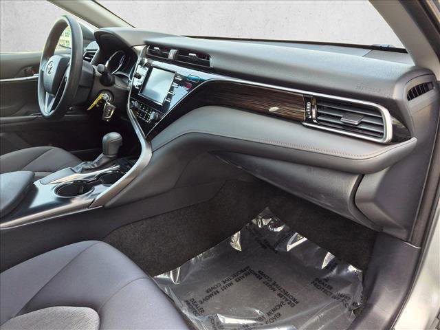 Used 2019 Toyota Camry LE FWD image 20