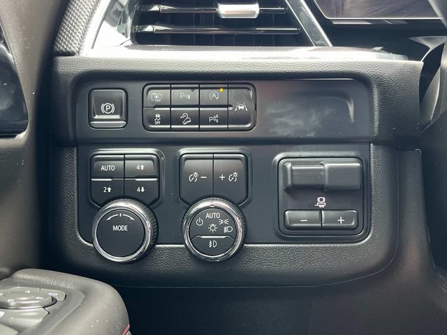 Certified 2025 Chevrolet Tahoe RST w/ Sun And Tow Package AWD/4WD image 35