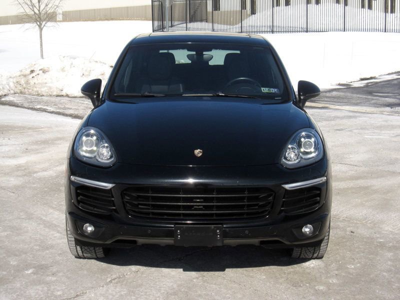 Used 2017 Porsche Cayenne Platinum Edition image 5