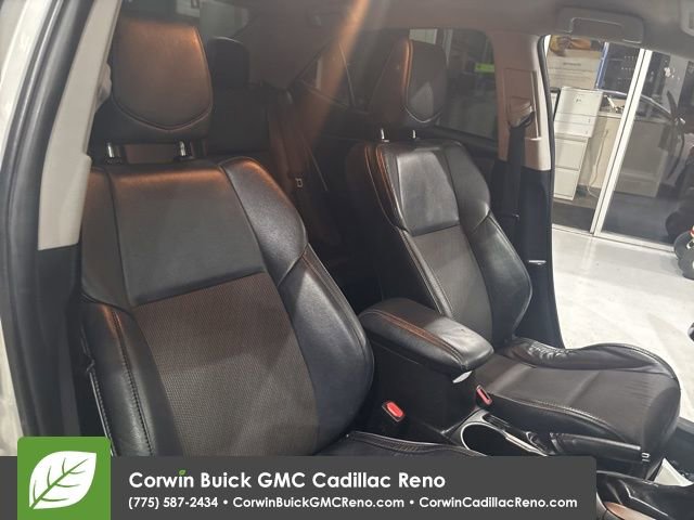 Used 2016 Toyota Corolla S image 38