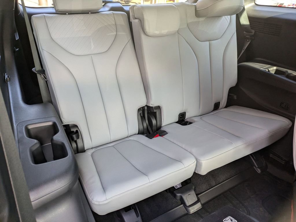 Certified 2024 Hyundai Palisade SEL image 25