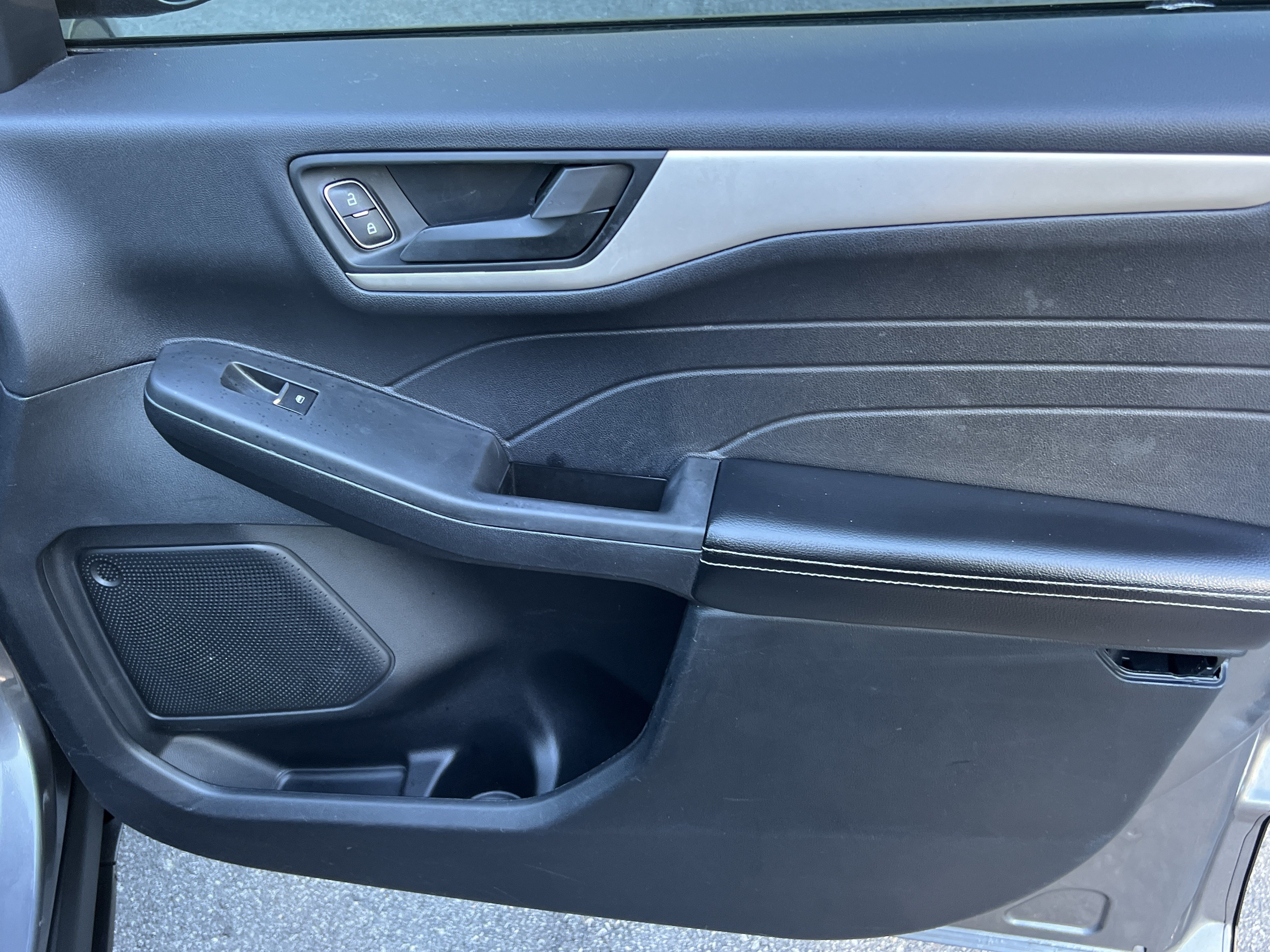 Used 2022 Ford Escape S FWD image 16