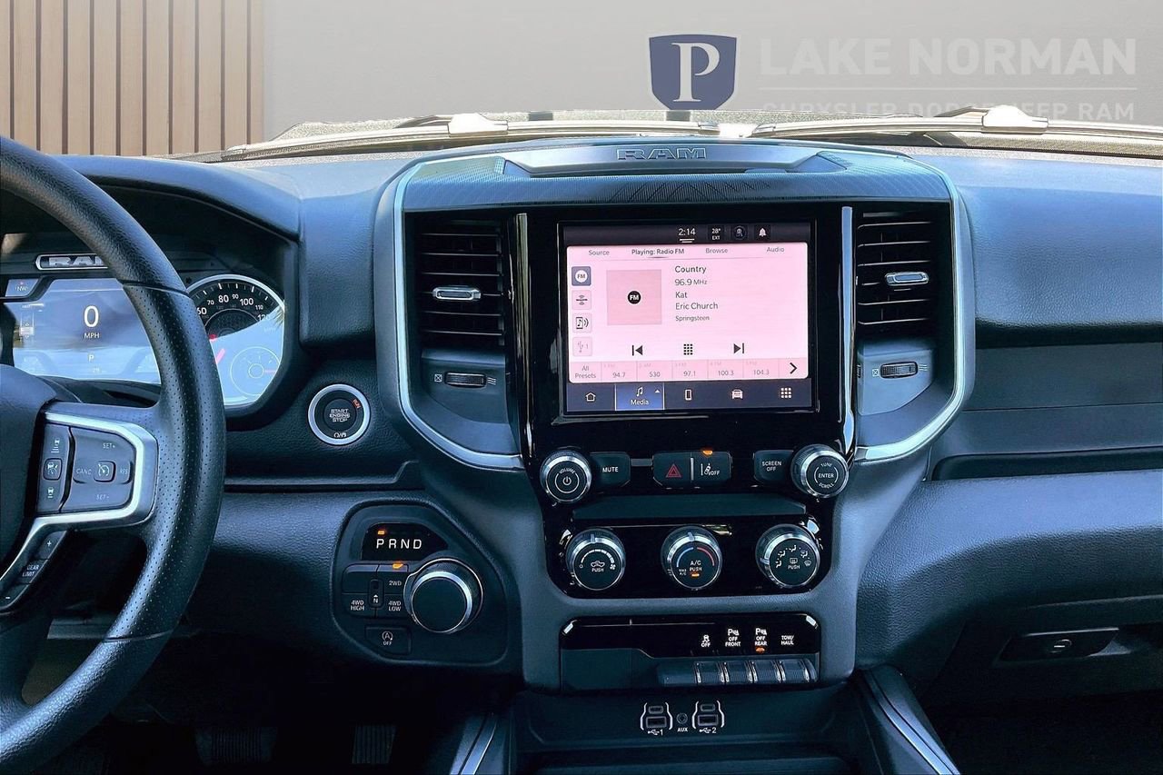 New 2026 RAM 1500 Express AWD/4WD image 13