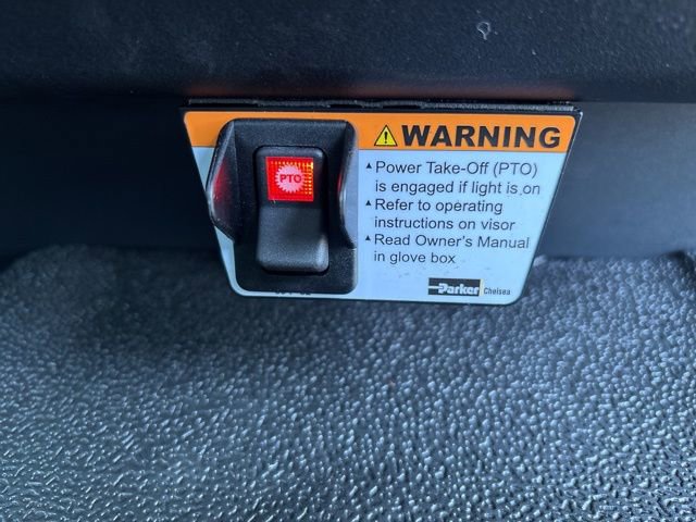 New 2023 Ford F550 4x4 Regular Cab Super Duty image 15