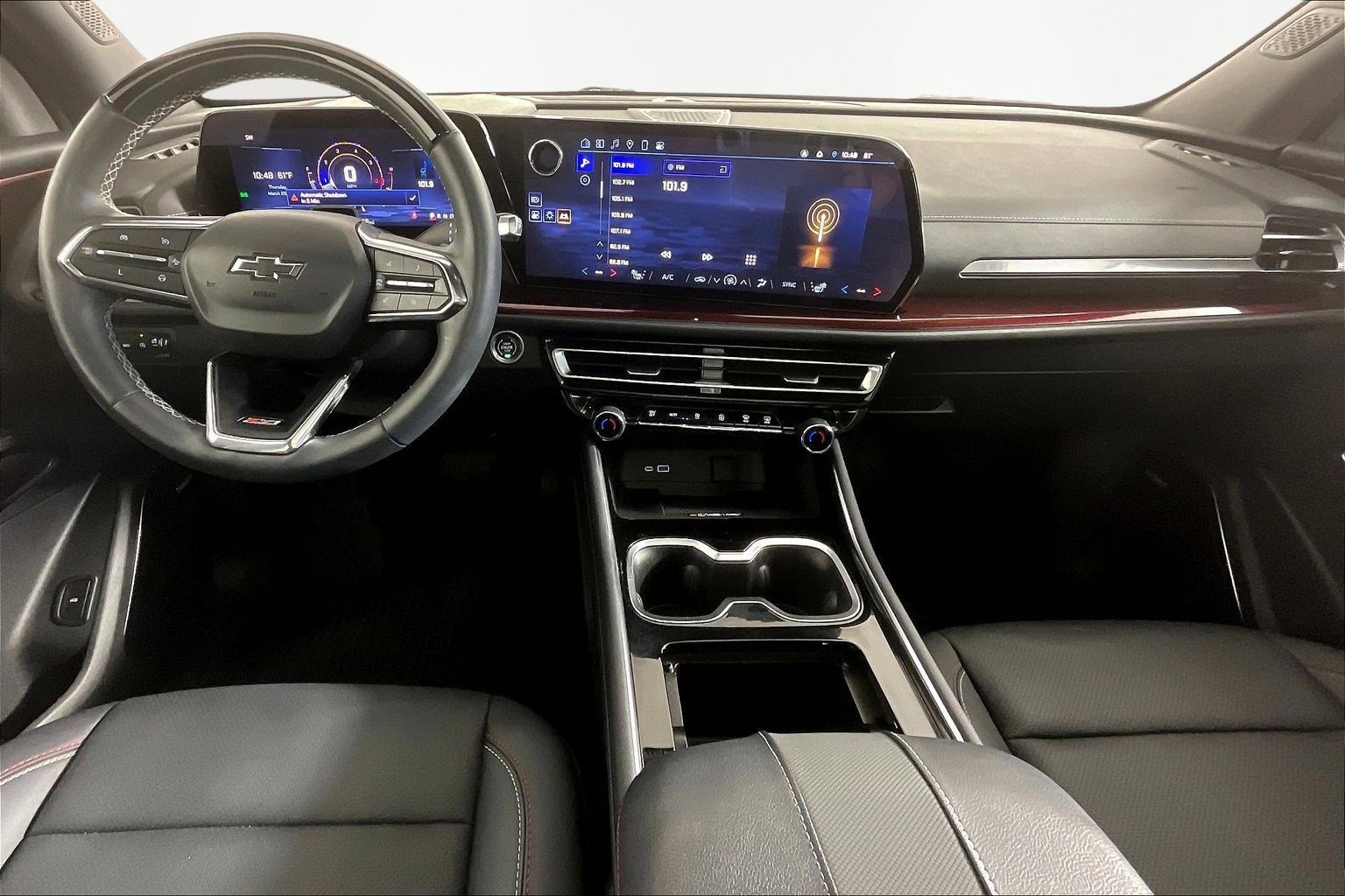 Used 2024 Chevrolet Traverse Z71 w/ Enhanced Driving Package image 7