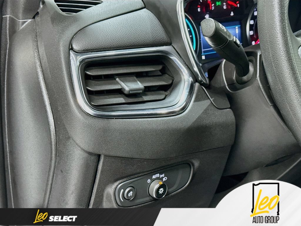 Used 2023 Chevrolet Equinox LT FWD image 12