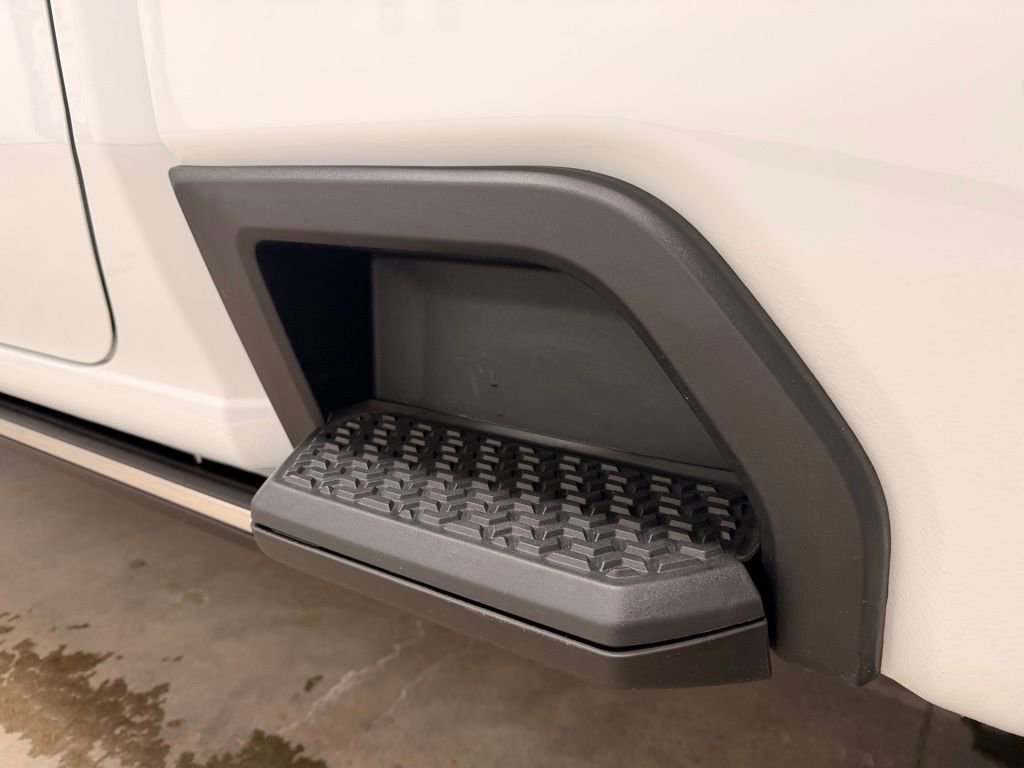 Used 2024 GMC Sierra 3500 Denali w/ Denali Reserve Package image 18