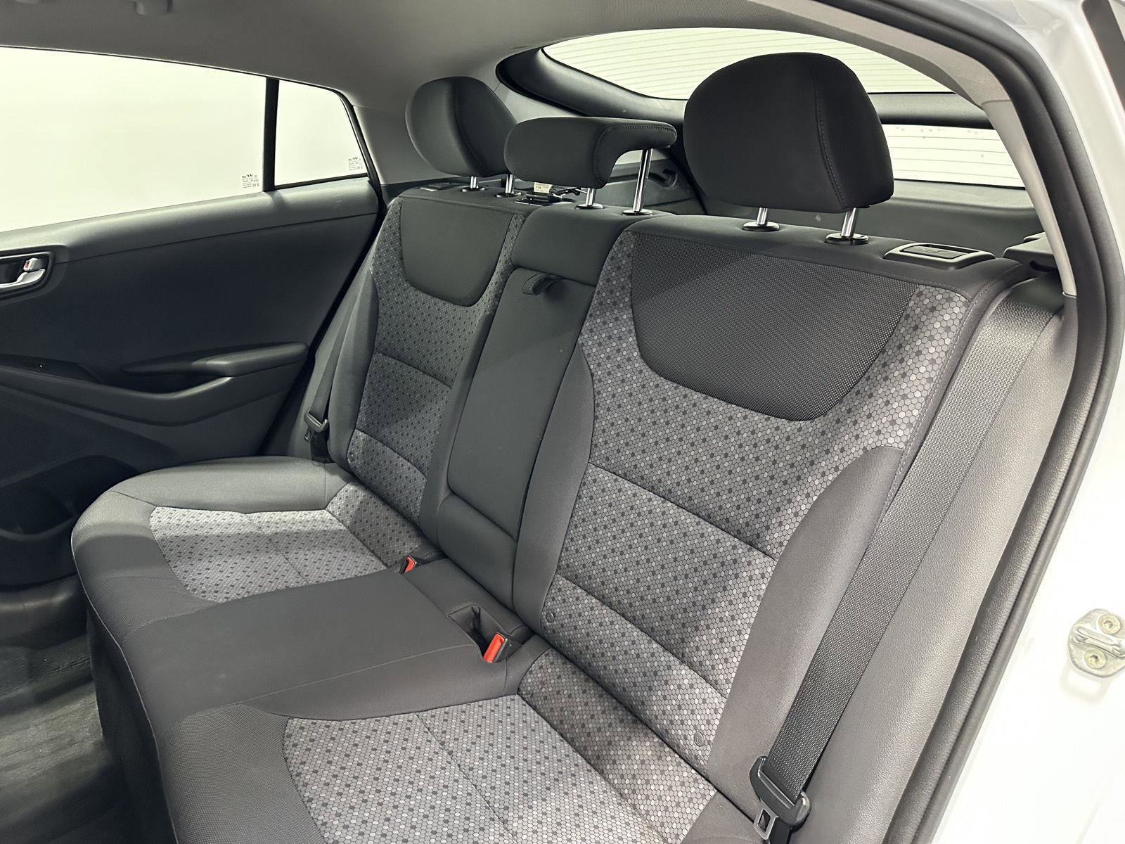 Used 2019 Hyundai Ioniq SEL image 23