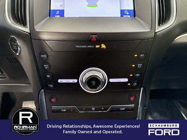Used 2020 Ford Edge Titanium w/ Class II Trailer Tow Package AWD/4WD image 10