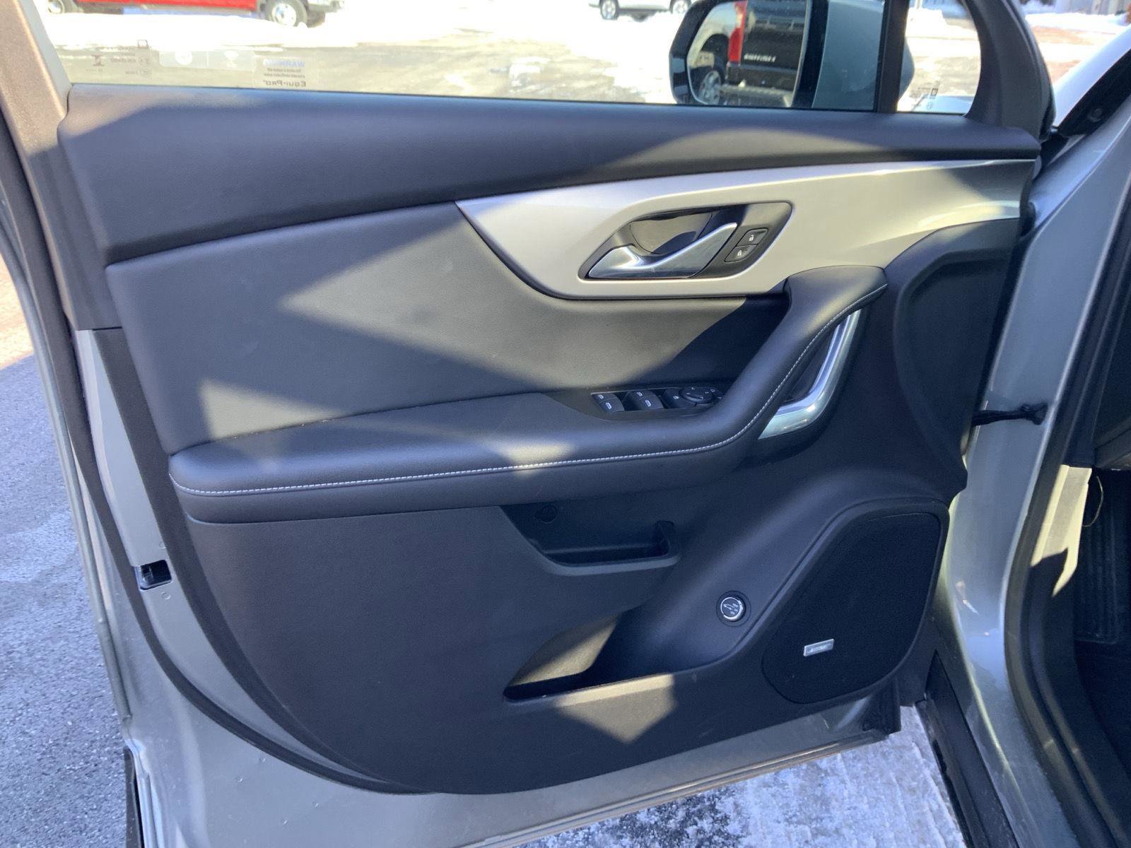 Used 2024 Chevrolet Blazer LT w/ Sound & Technology Package image 23