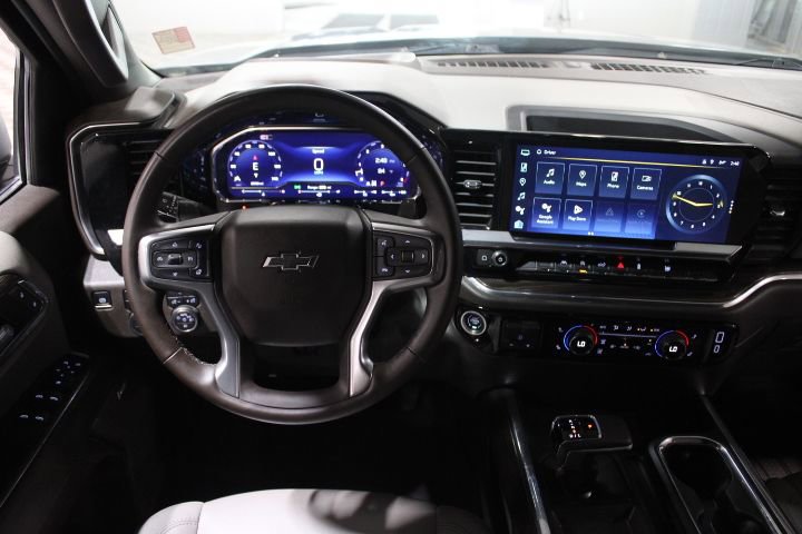 Used 2024 Chevrolet Silverado 1500 RST w/ Dark Appearance Package AWD/4WD image 31