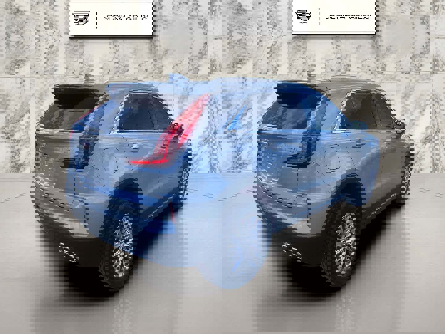 Used 2025 Cadillac XT4 Premium Luxury image 4