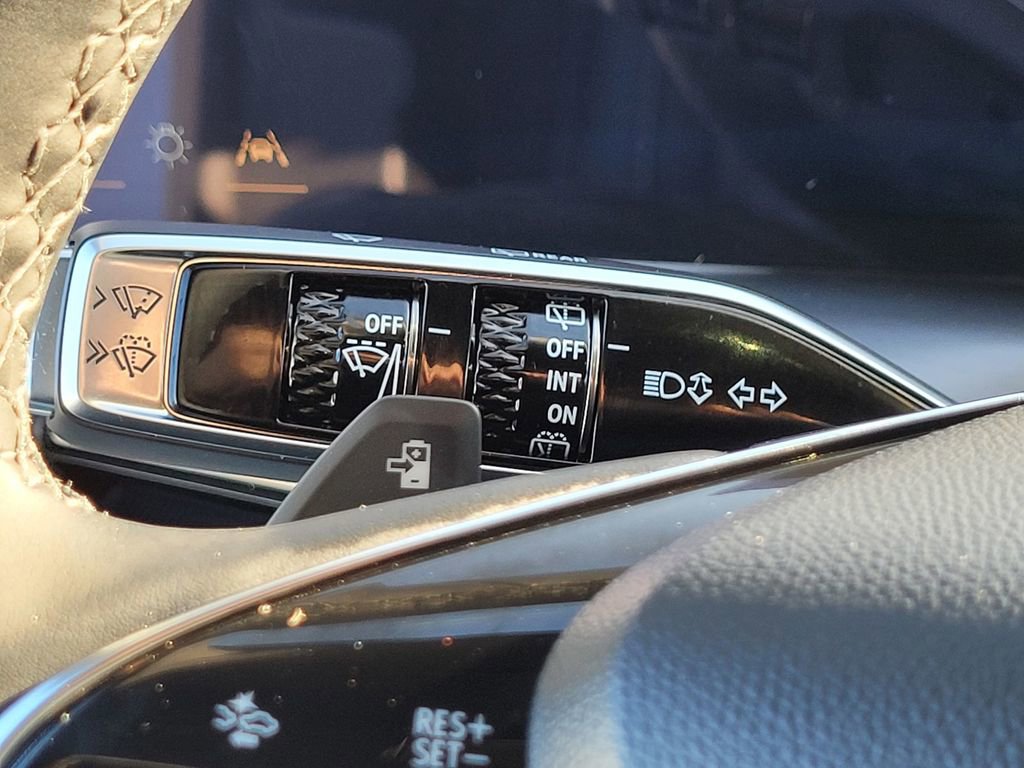 New 2026 Cadillac Vistiq Sport image 21