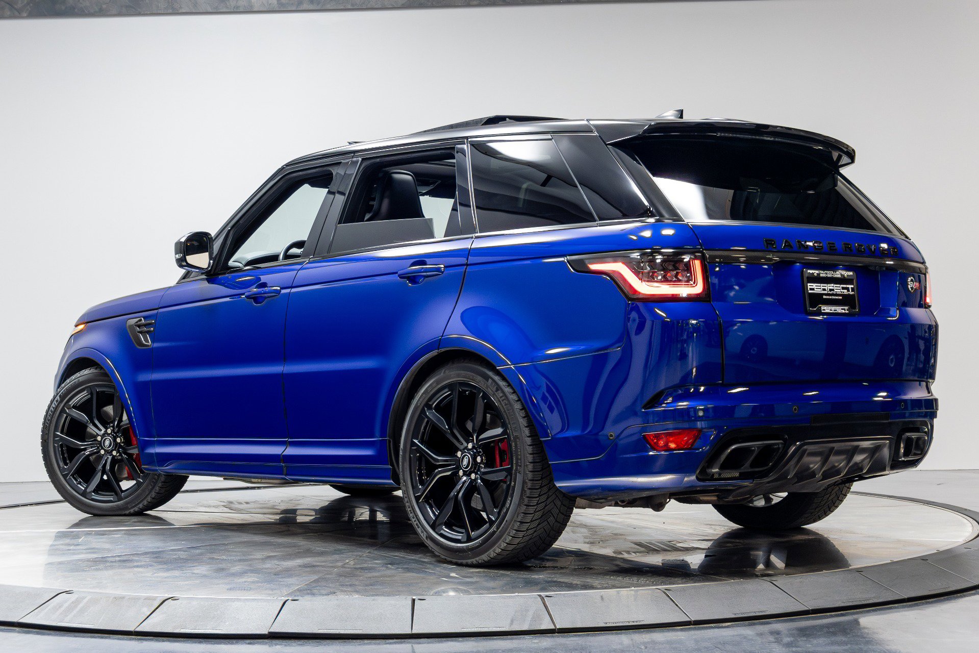 Used 2022 Land Rover Range Rover Sport SVR image 59