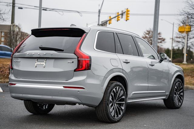 New 2026 Volvo XC90 B6 Plus w/ Protection Package Premier image 4