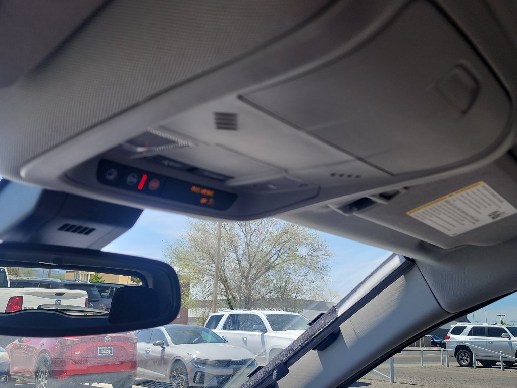 Used 2020 GMC Terrain SLE w/ Driver Convenience Package FWD image 32