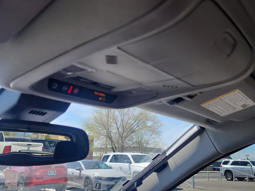 Used 2020 GMC Terrain SLE w/ Driver Convenience Package FWD image 32