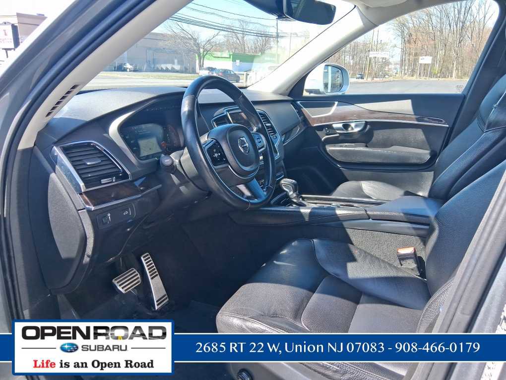Used 2016 Volvo XC90 T6 Momentum image 14
