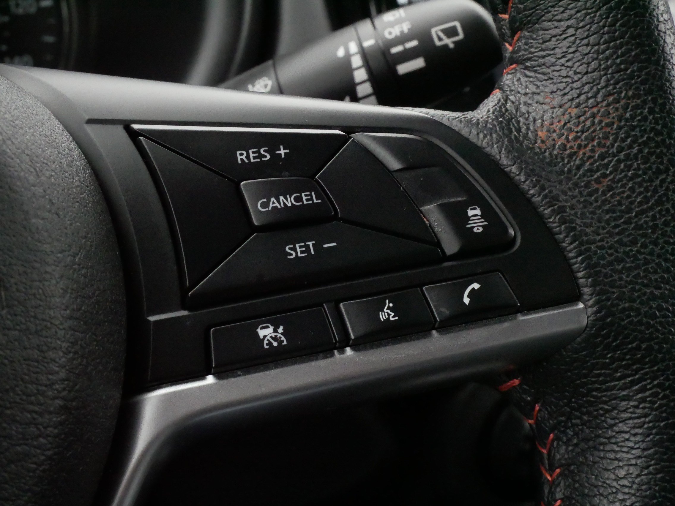 Used 2021 Nissan Kicks SR w/ SR Premium Package image 25