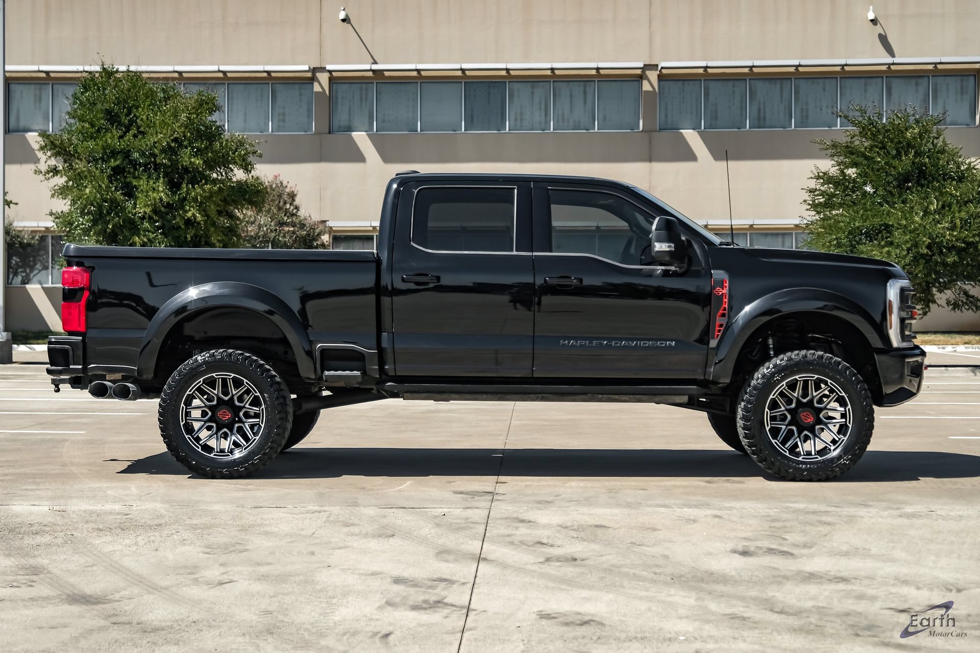 Used 2024 Ford F250 Lariat w/ Lariat Ultimate Package AWD/4WD image 19