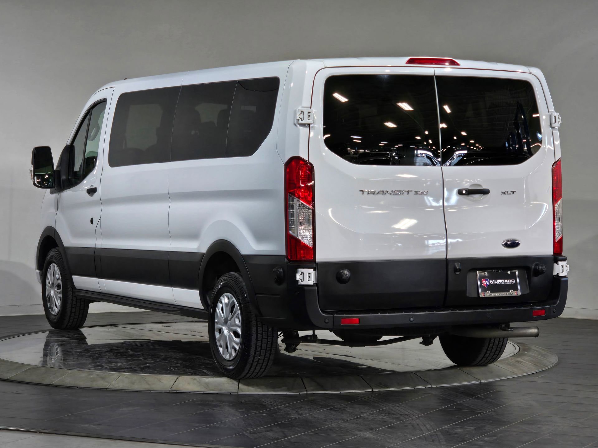 Used 2024 Ford Transit 350 XLT image 8