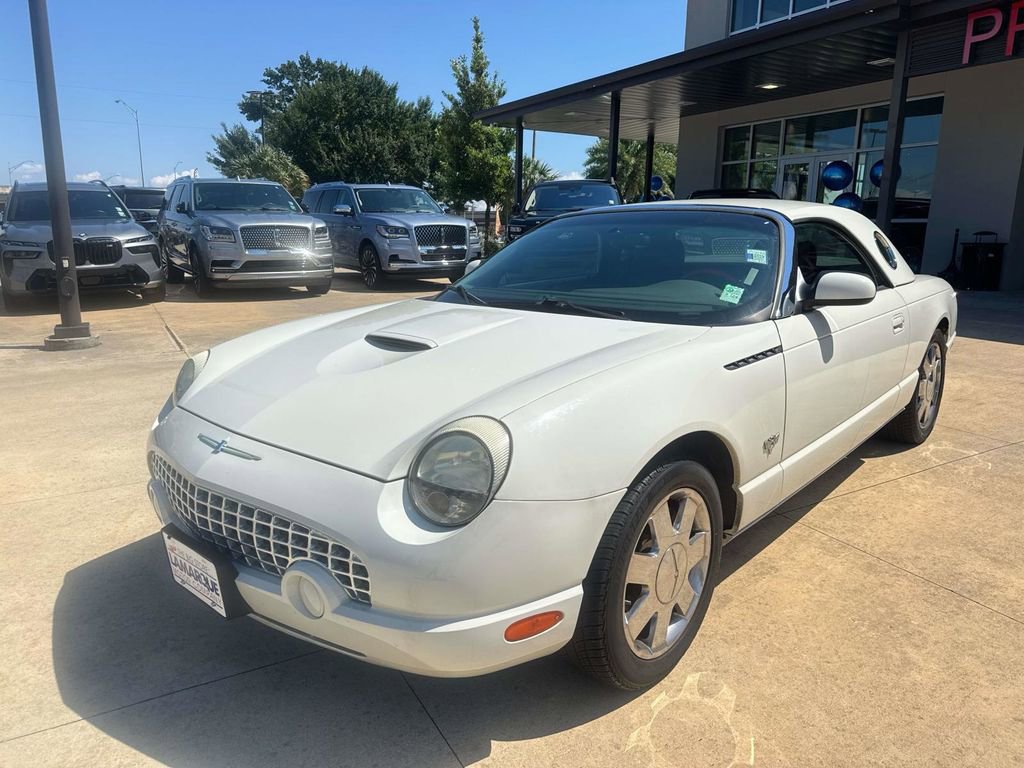 Used 2002 Ford Thunderbird RWD image 3