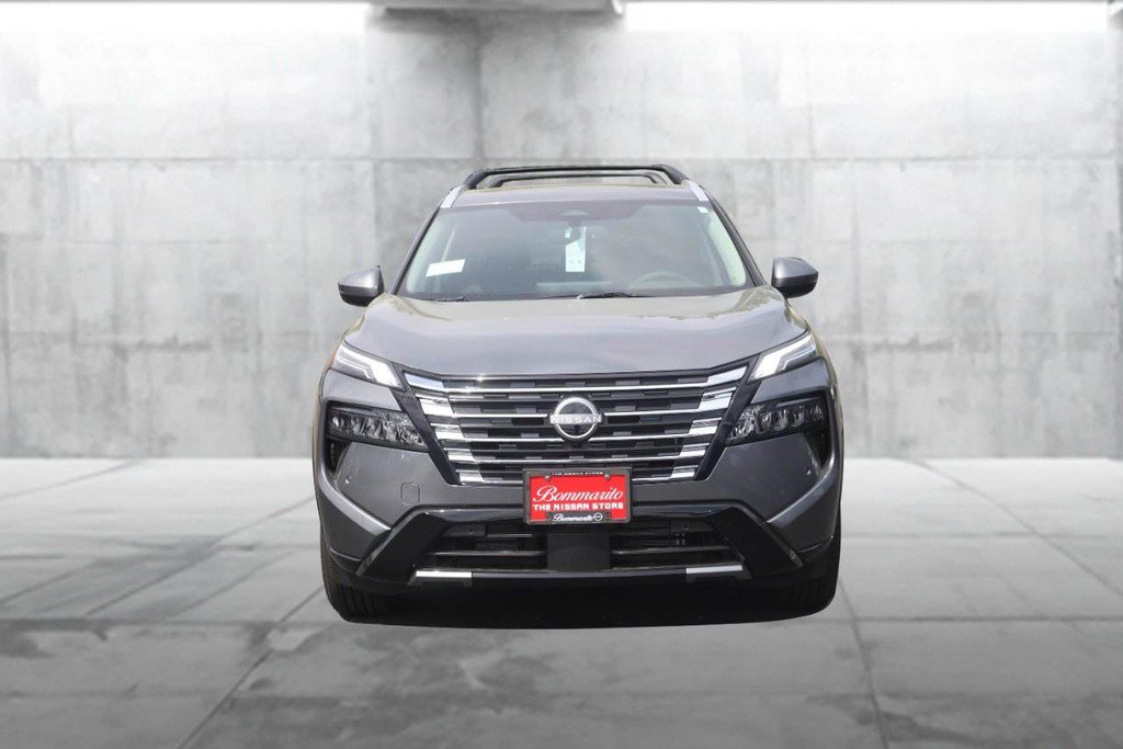 New 2026 Nissan Rogue Platinum image 4