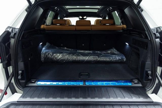 New 2026 BMW X5 xDrive50e image 13