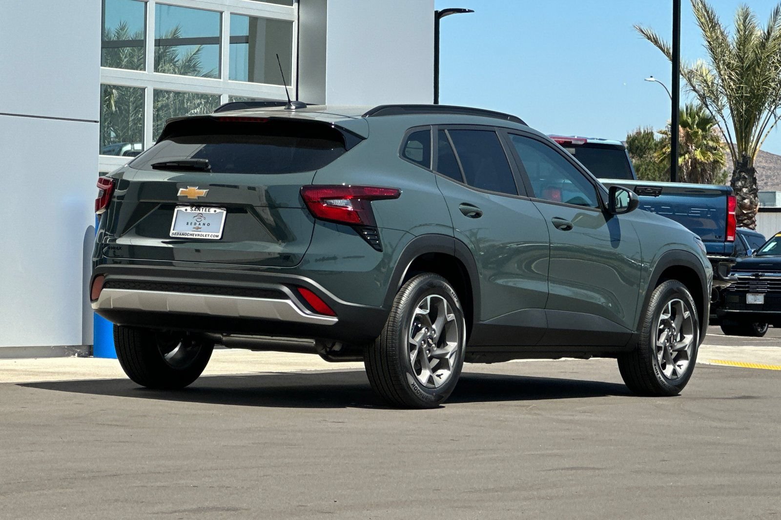 New 2026 Chevrolet Trax LT FWD image 4