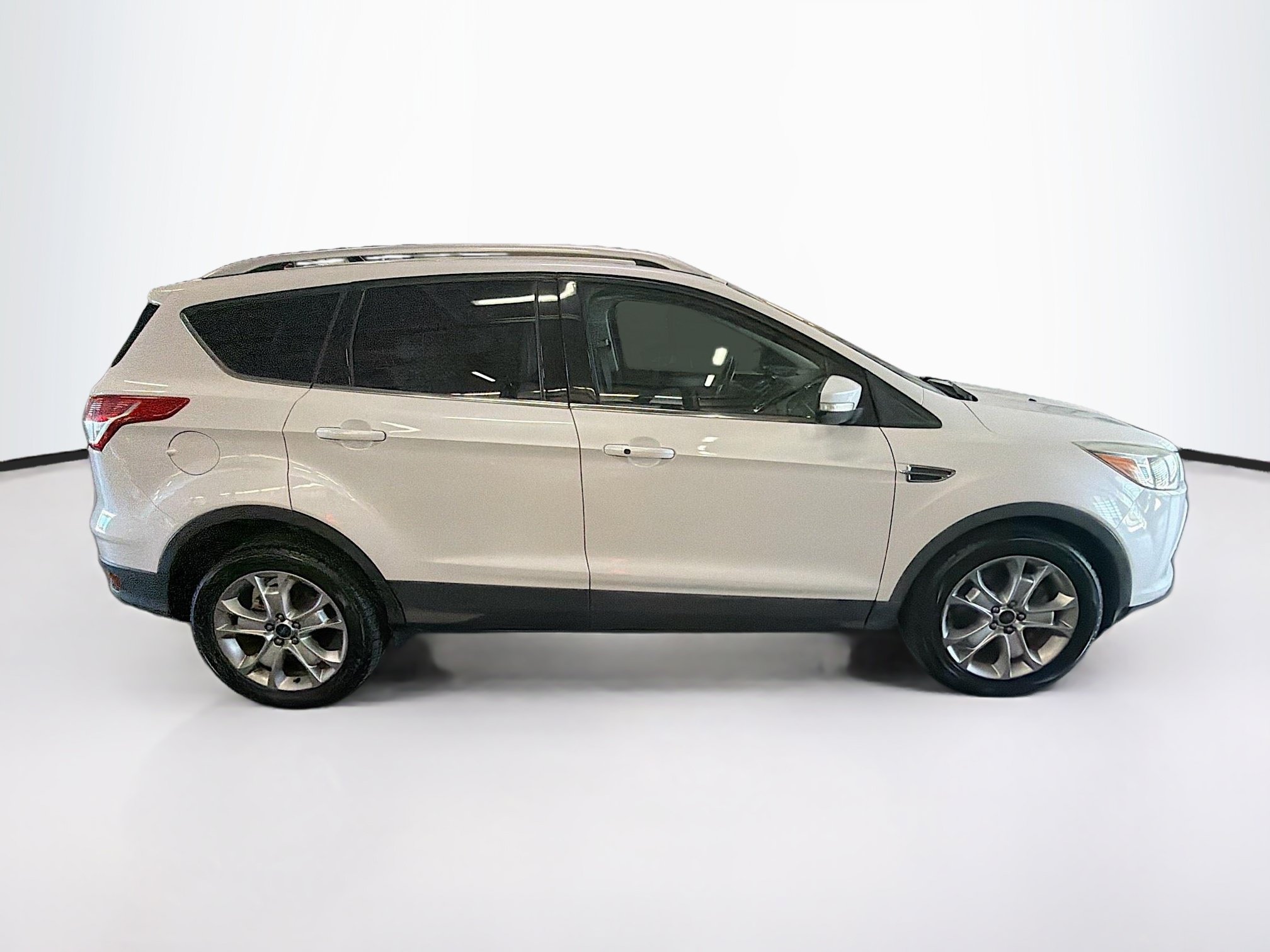 Used 2015 Ford Escape Titanium AWD/4WD image 10