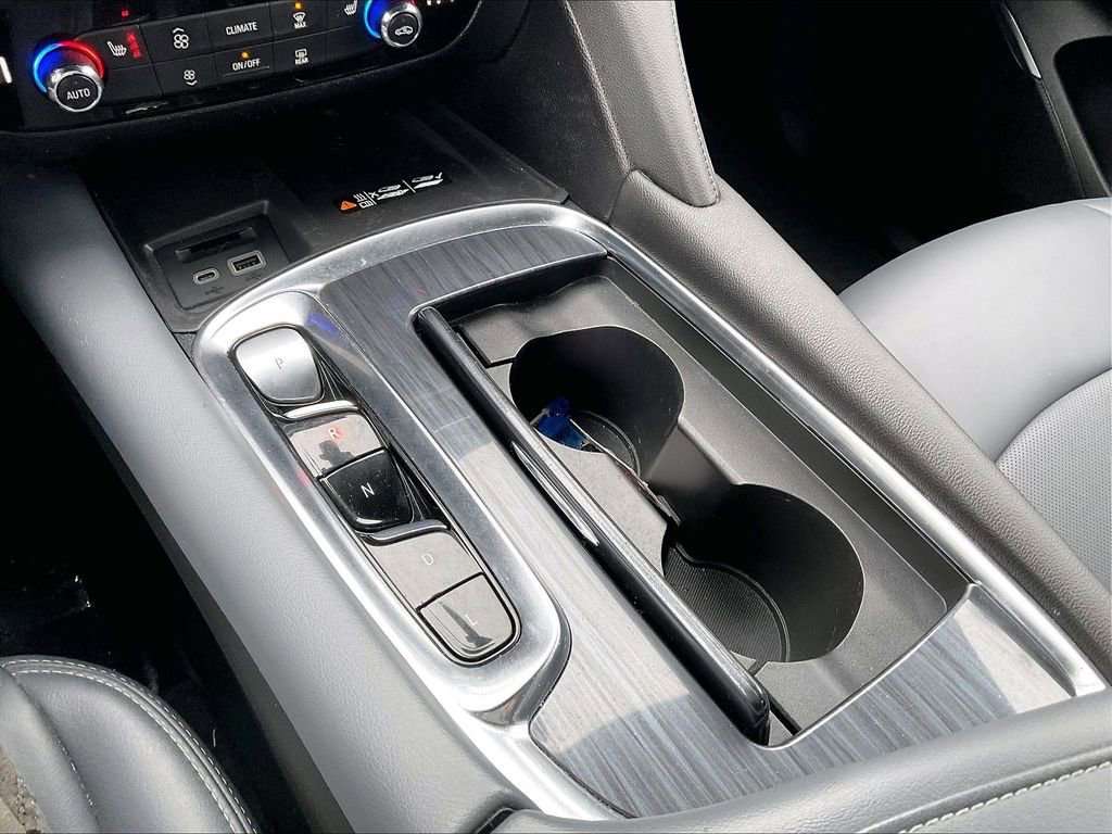 Used 2024 Buick Enclave Essence w/ Experience Buick Package image 34