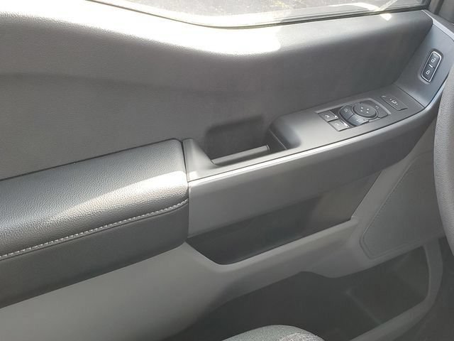 New 2023 Ford F550 4x4 Regular Cab Super Duty image 19