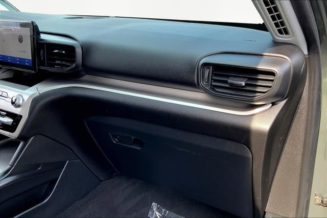 Used 2022 Ford Explorer XLT image 23