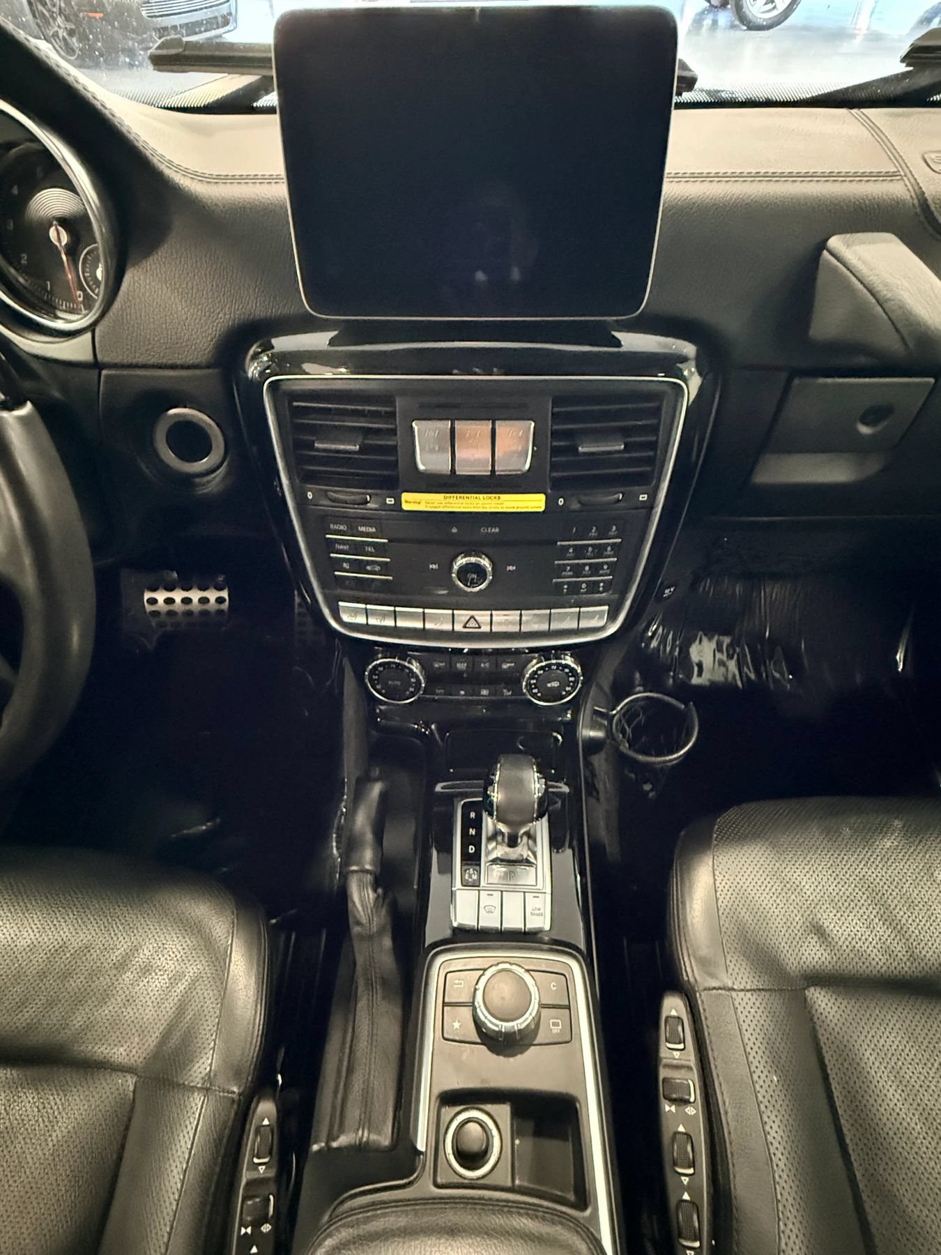 Used 2017 Mercedes-Benz G 550 image 25
