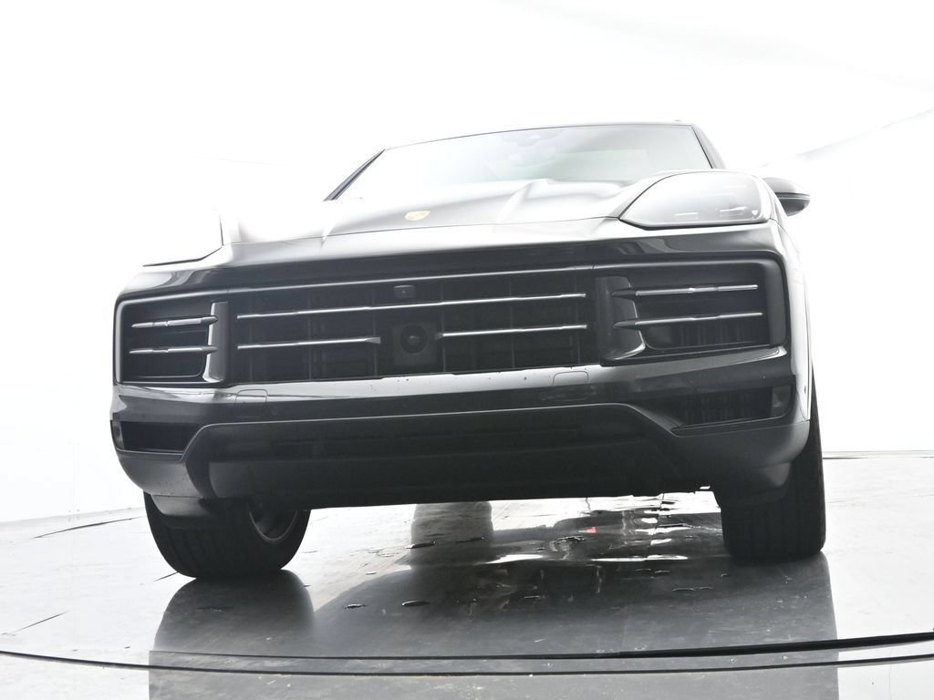 Certified 2025 Porsche Cayenne AWD/4WD image 53