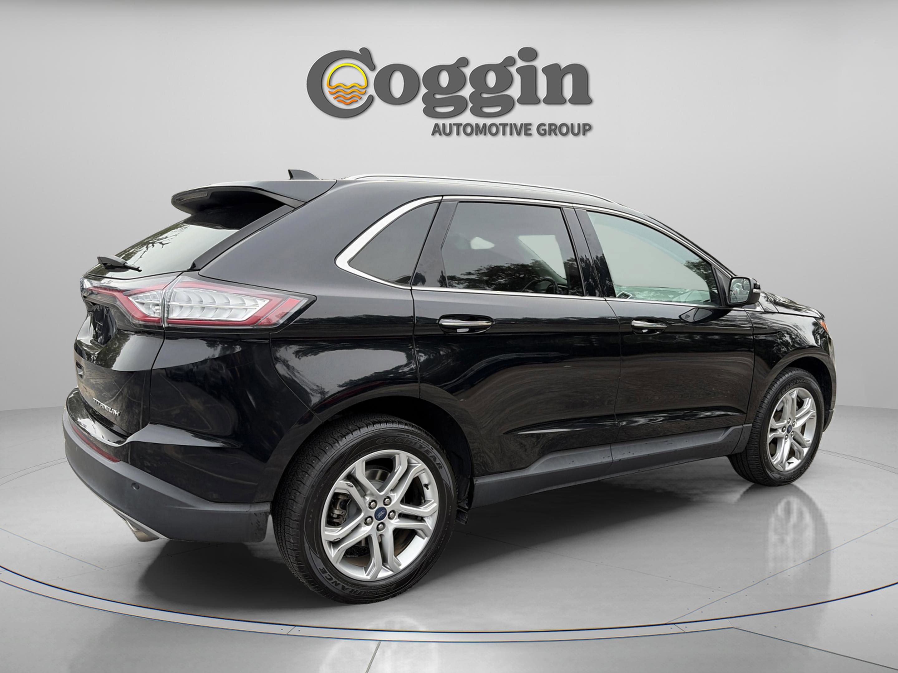Used 2018 Ford Edge Titanium w/ Technology Package image 5
