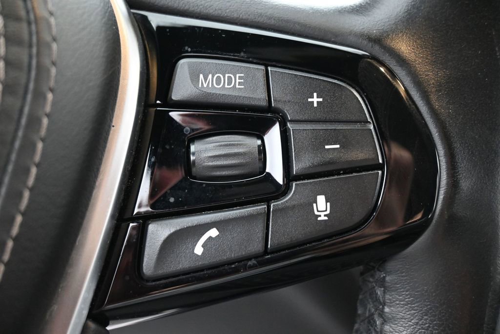 Used 2018 BMW 530e image 16