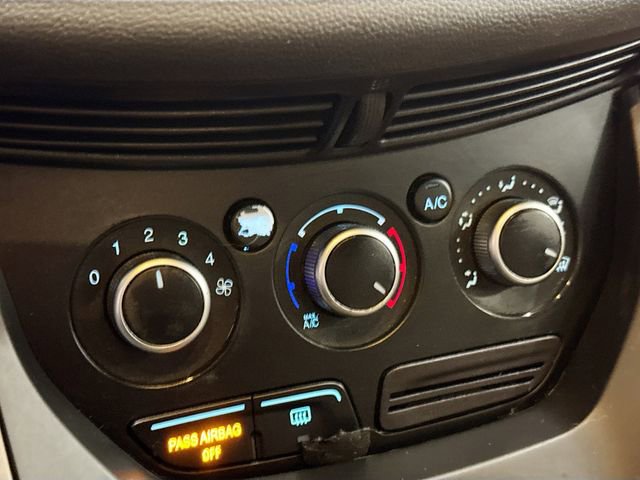 Used 2015 Ford Escape SE image 16