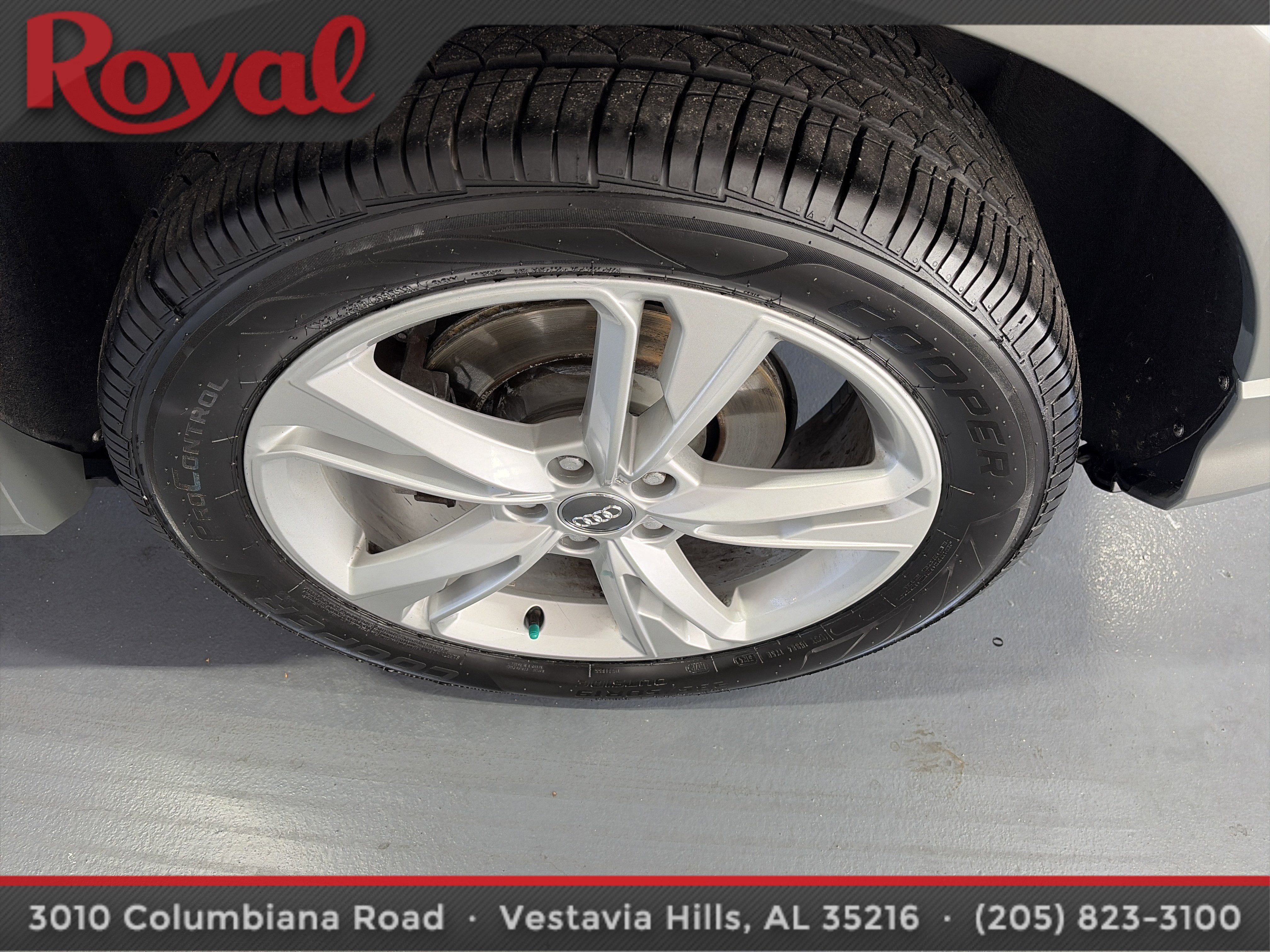 Used 2020 Audi Q3 2.0T Premium w/ Convenience Package image 11