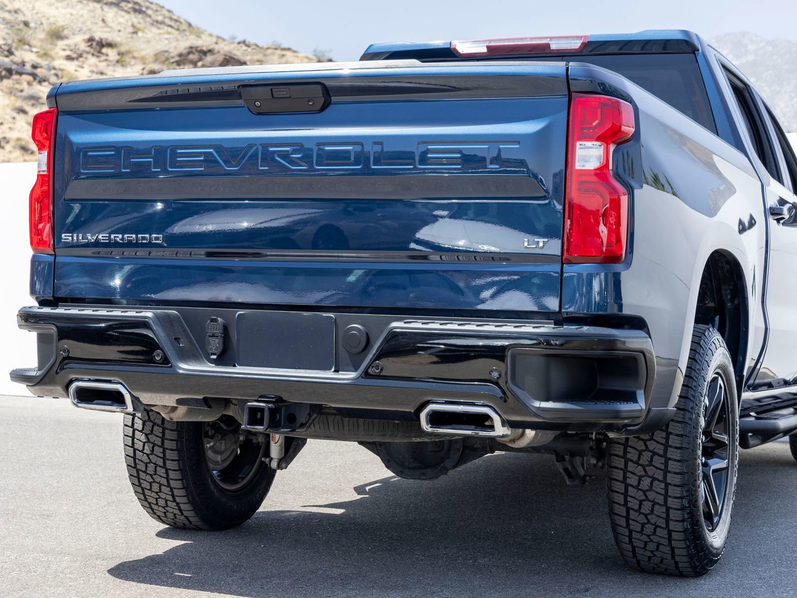 Used 2020 Chevrolet Silverado 1500 LT Trail Boss AWD/4WD image 11