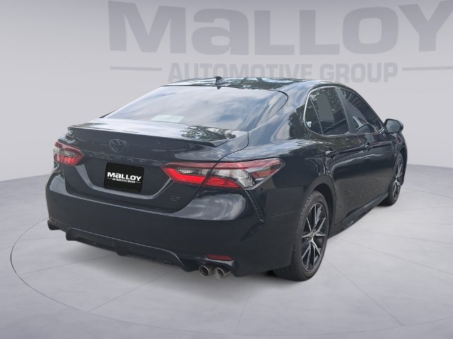 Used 2023 Toyota Camry SE FWD image 5