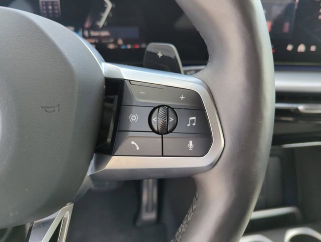 Used 2025 BMW X2 xDrive28i w/ M Sport Package image 22