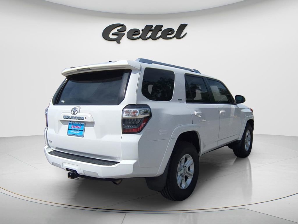 Used 2017 Toyota 4Runner SR5 image 5