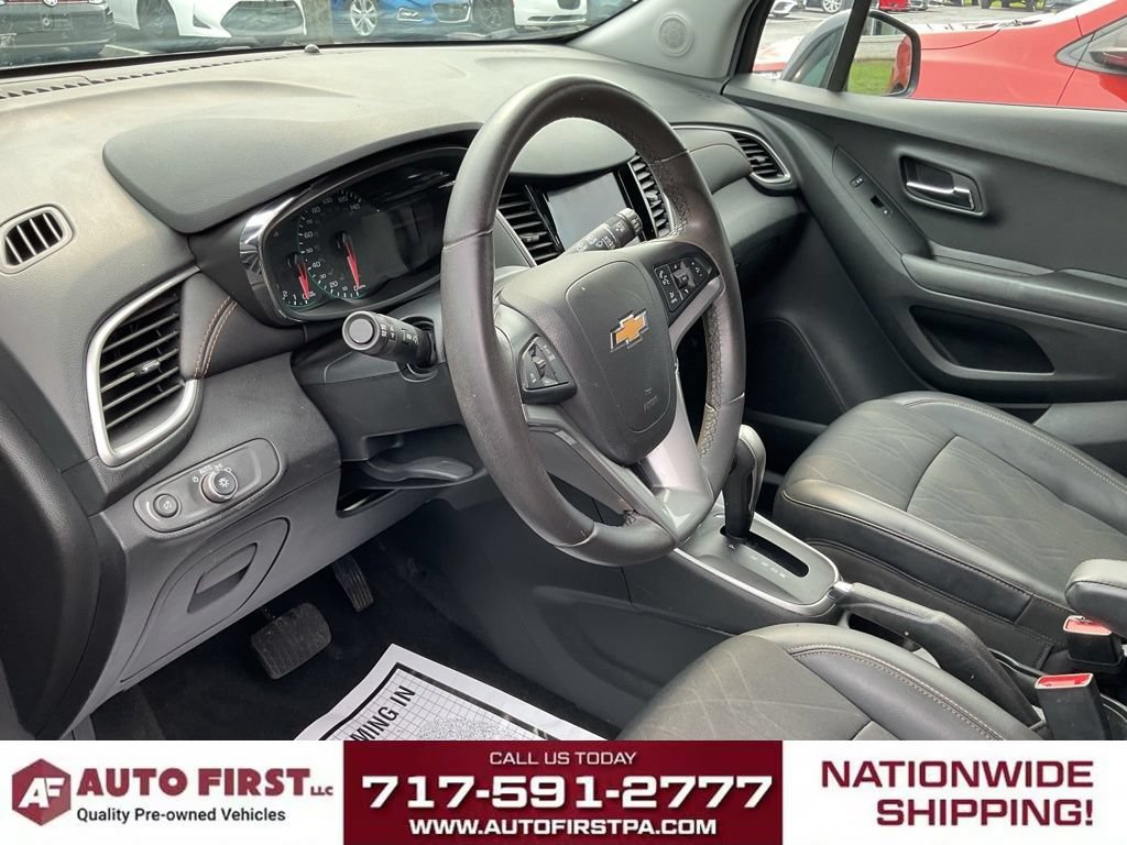 Used 2022 Chevrolet Trax LT w/ LT Convenience Package AWD/4WD image 6