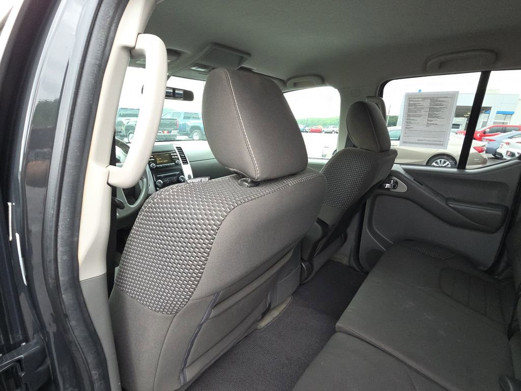 Used 2014 Nissan Frontier Desert Runner RWD image 28