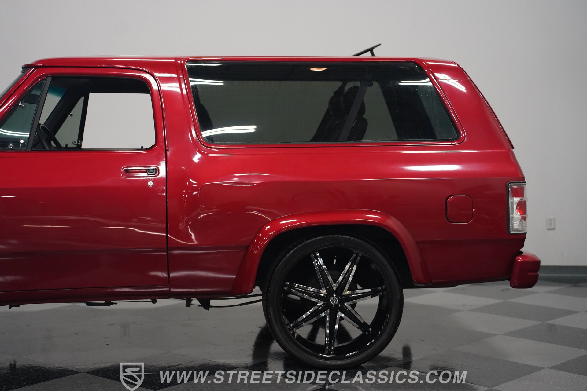 Used 1992 Dodge Ramcharger 2WD image 25