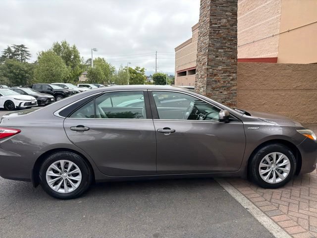 Used 2015 Toyota Camry LE FWD image 5
