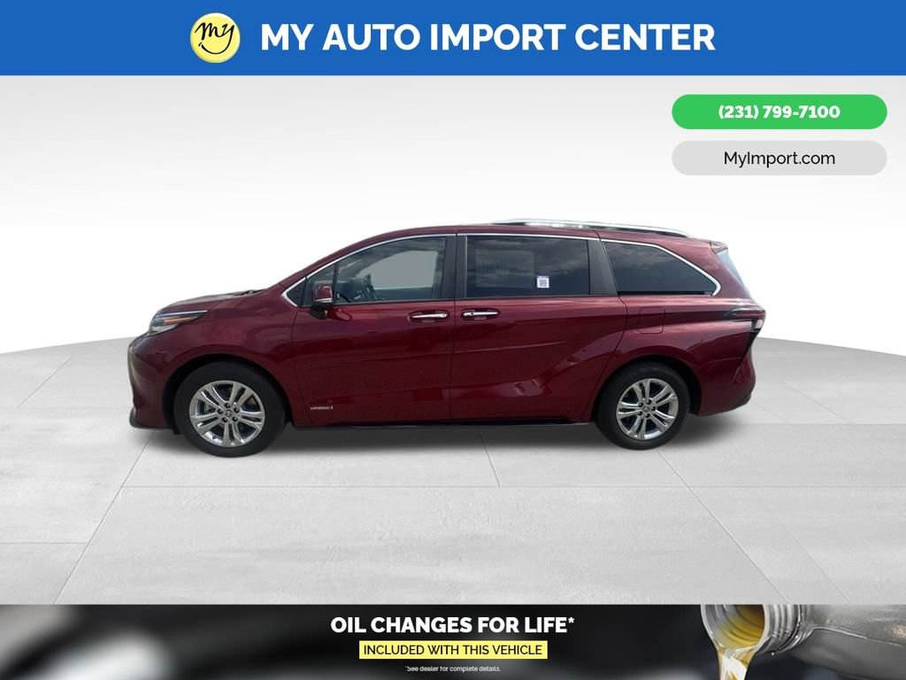 Used 2021 Toyota Sienna Platinum AWD/4WD image 4